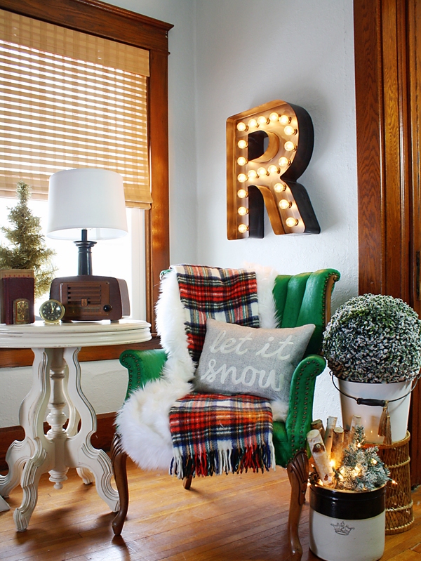 Christmas Living Room Decor Ideas thewowdecor (38)