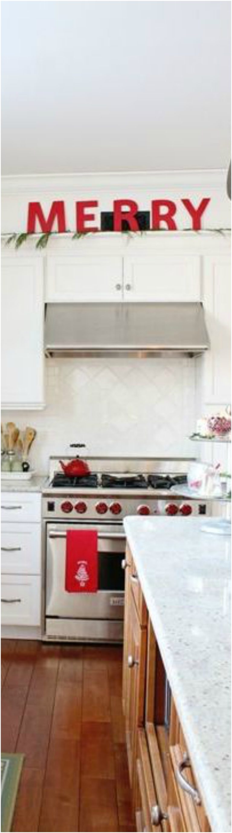 35 Best Christmas Kitchen Decor Ideas