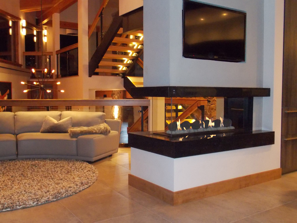 Contemporary Living Room Fake Fireplace Mantel