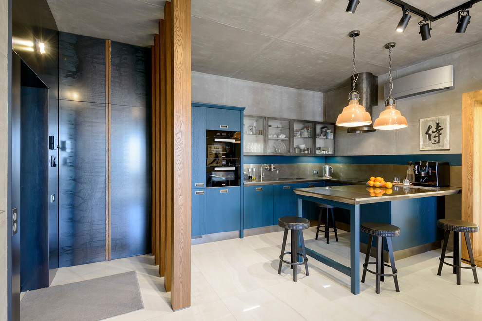 industrial-kitchen-with-blue-paintted-cabinet