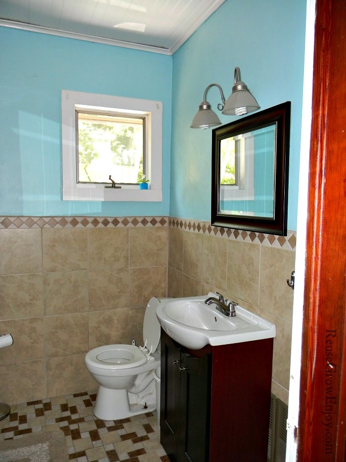 Frugal-DIY-Bathroom-Remodel