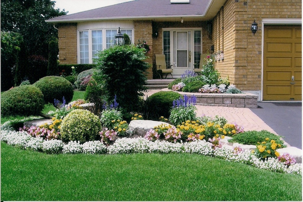 flower bed designs for front of house Small Flower Bed Ideas For Front House