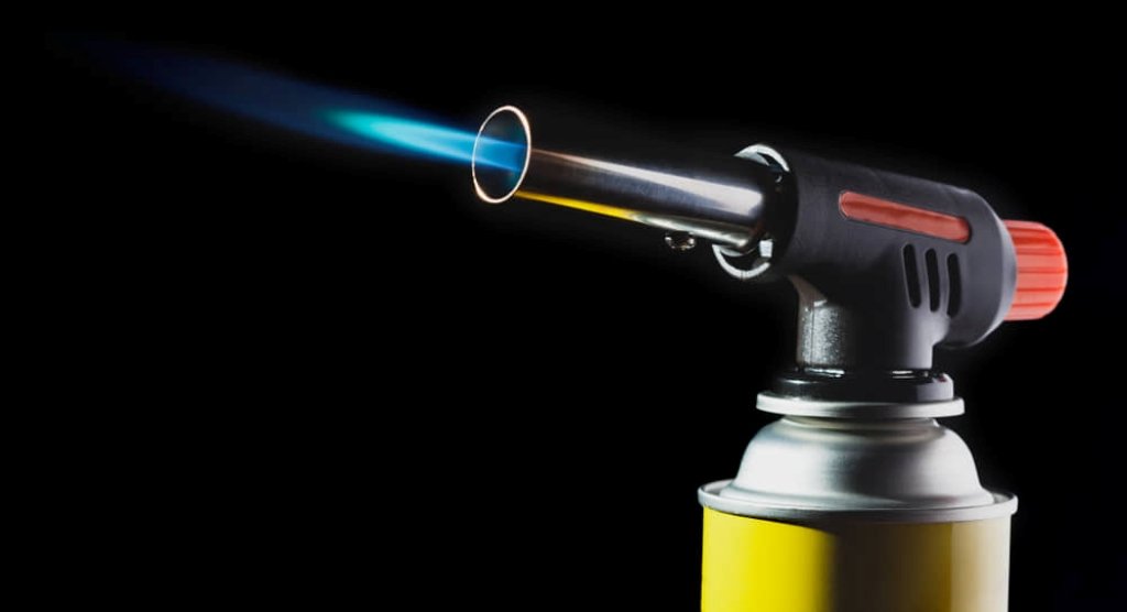 How to refill a butane torch