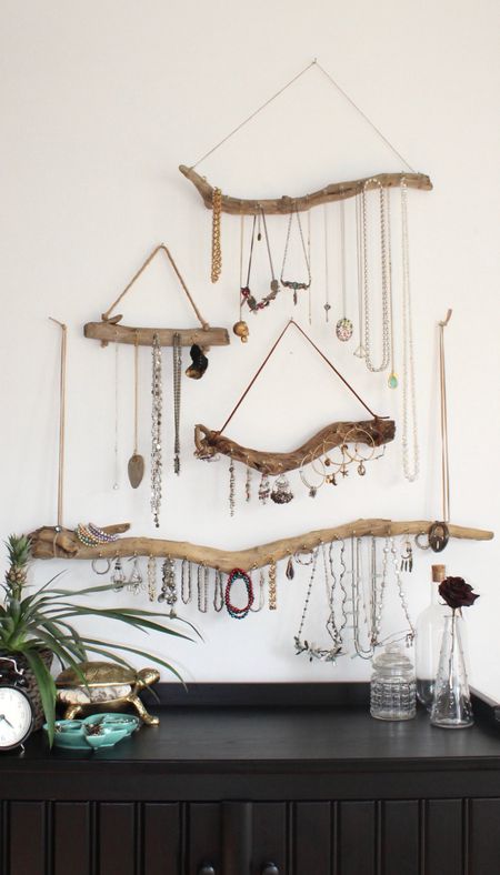 Use The Mostly Used Jewelry In Your Bedroom