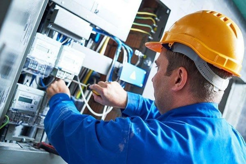 Why hire the best Electrician