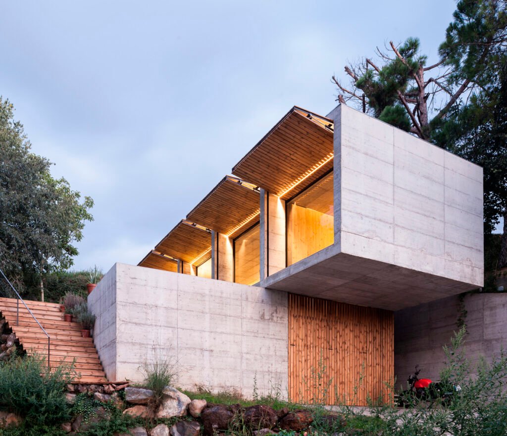 Building a Home with Concrete · Wow Decor