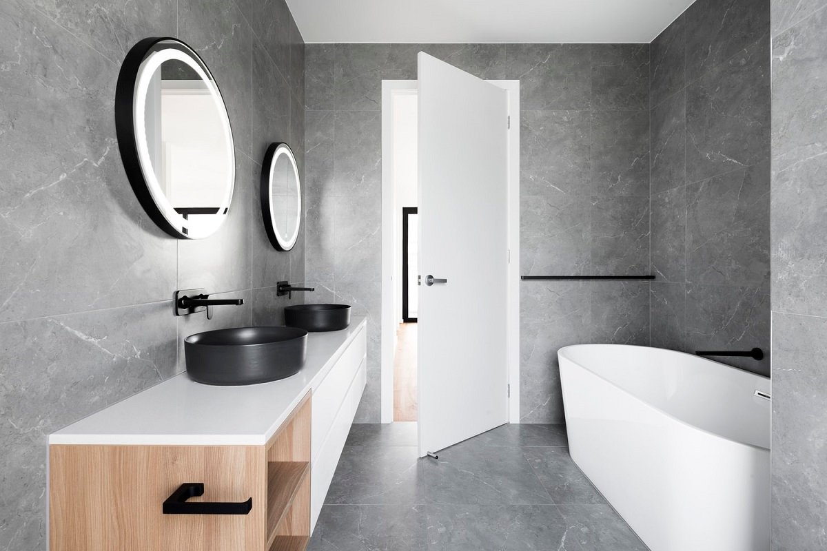 4 Reasons to Renovate Your Bathroom · The Wow Decor