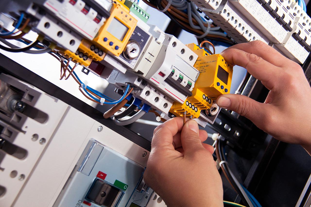 The Most Usual Electrical Problems And How To Deal With Them